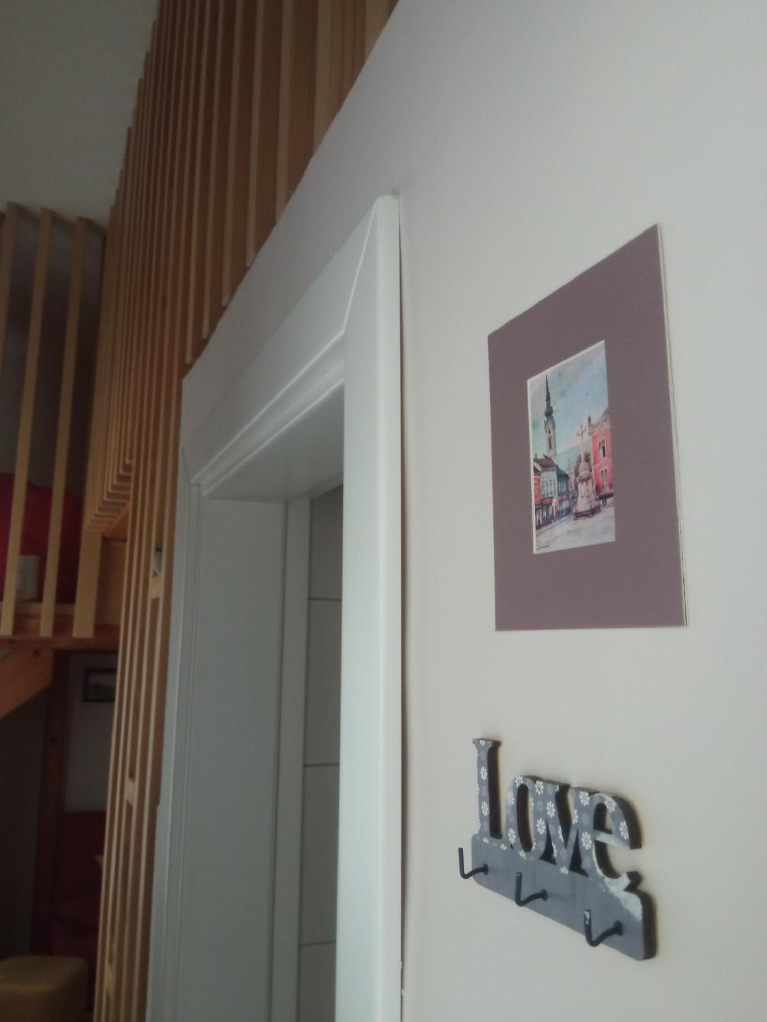 Artcenterapartment *